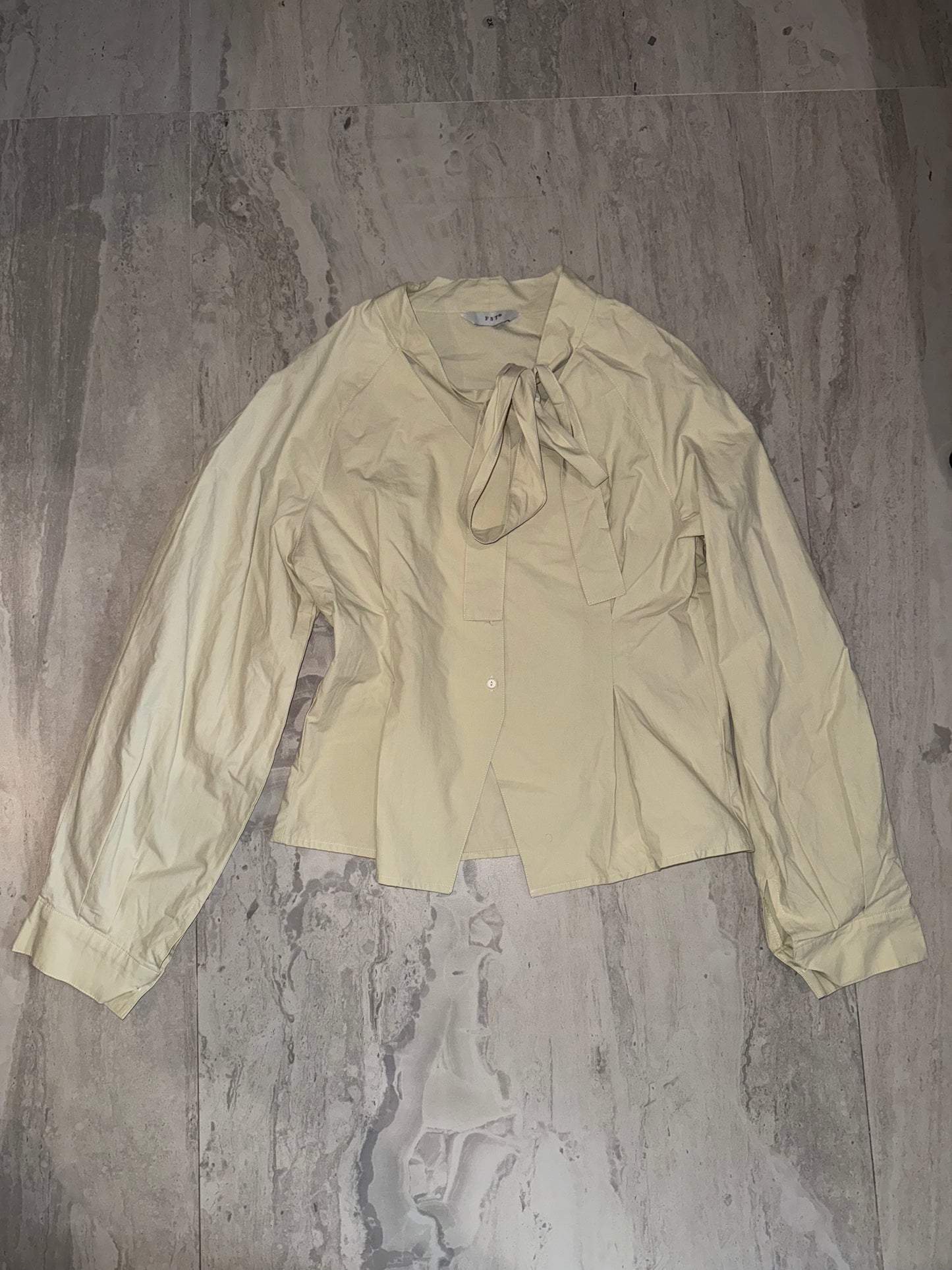 Blusa coreana con moño