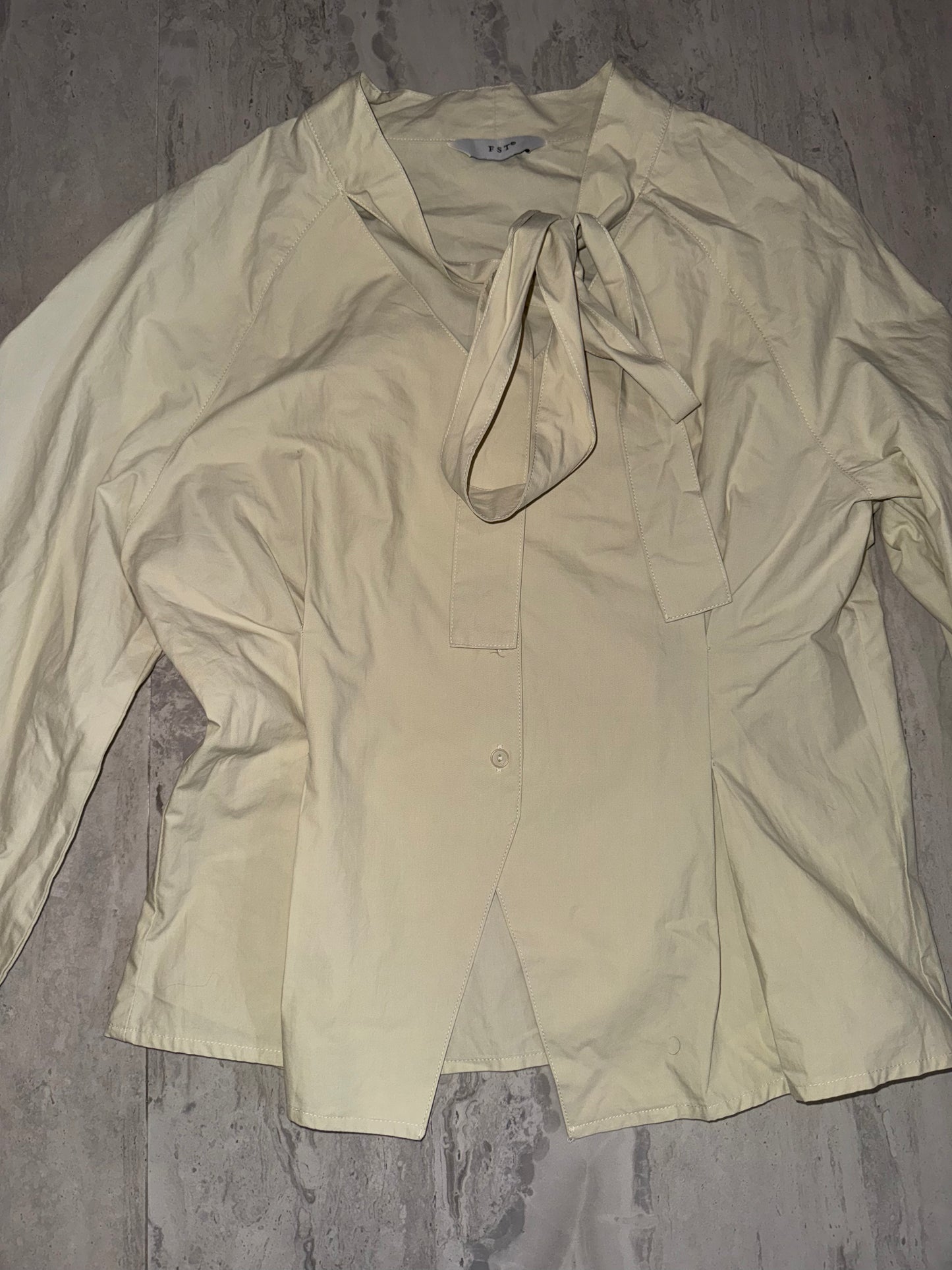 Blusa coreana con moño