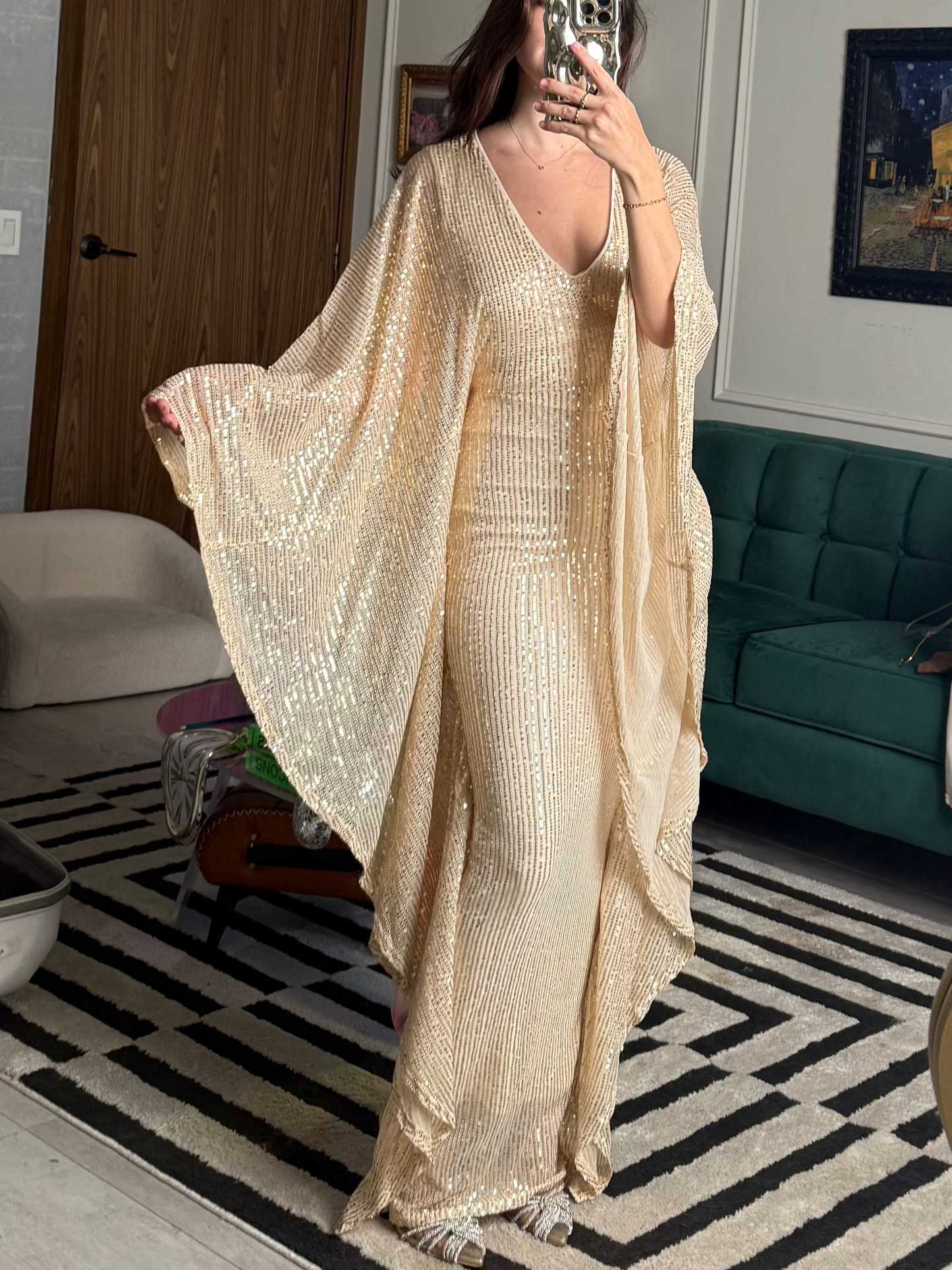 Vestido con como capa de lentejuelas butter yellow