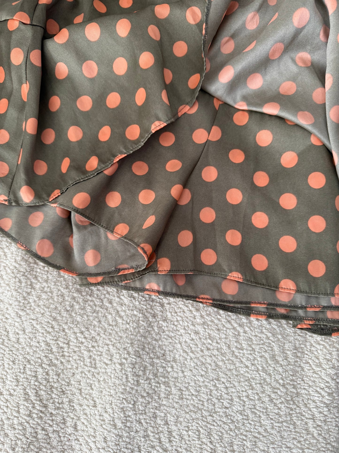 Falda short polka dots satin