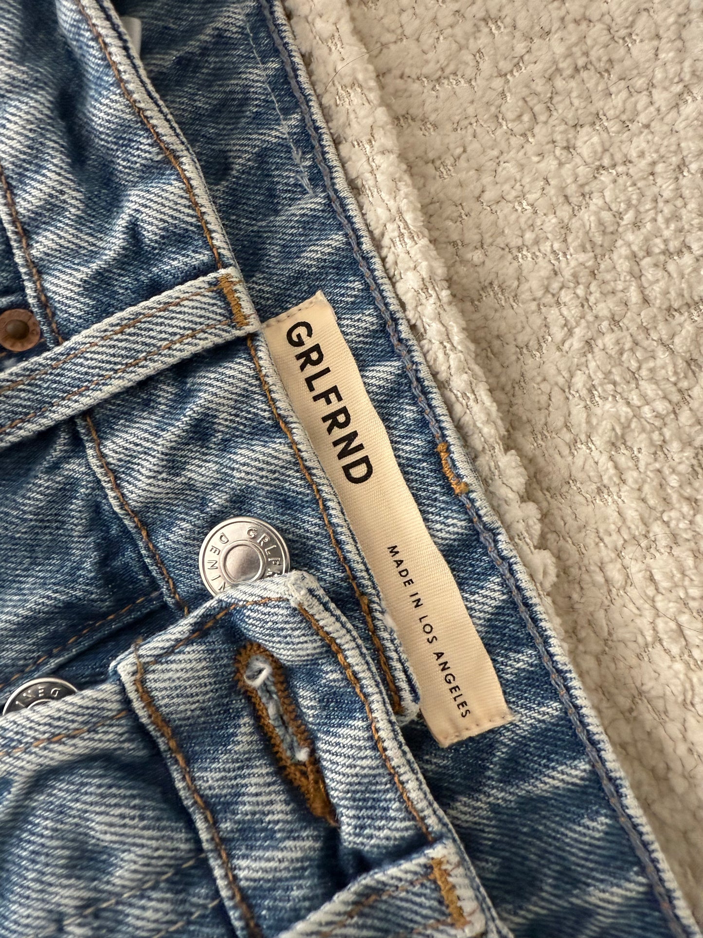 GRLFRND Karolina cropped jeans