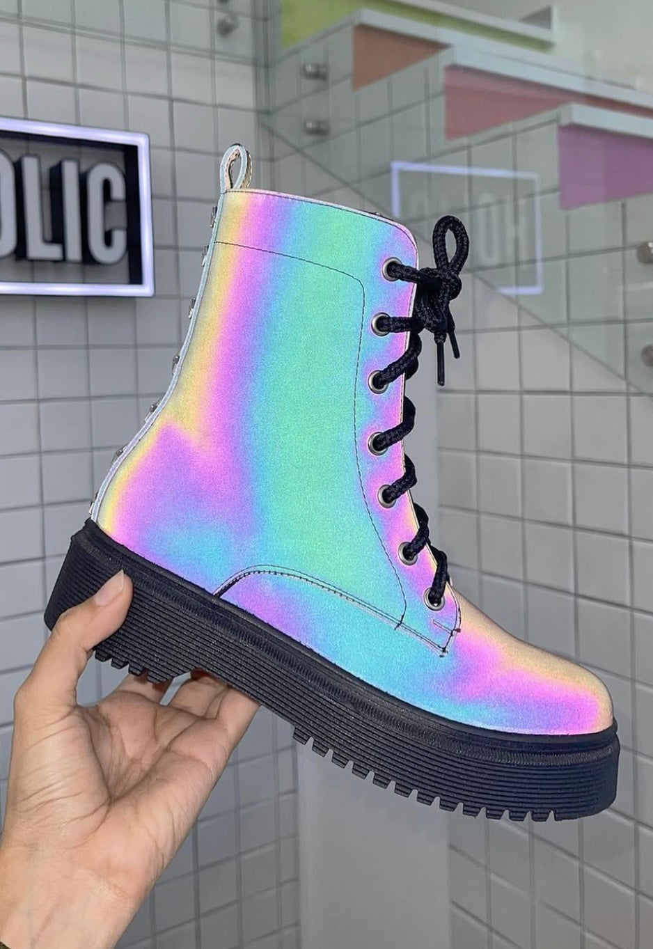 Botas reflectivas (le faltan estrellitas)