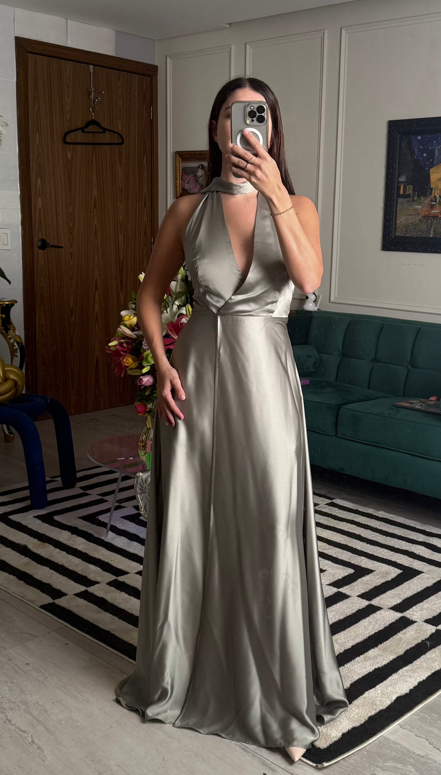 Vestido formal satin color olivo