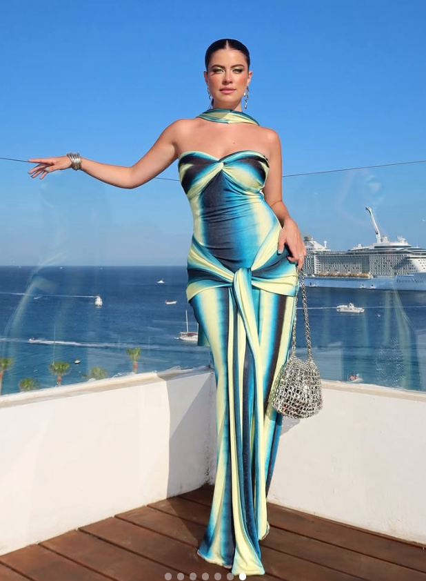 Vestido CRUELLA con bufandita